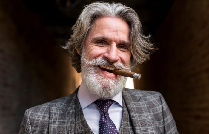 راهنمای جامع سیگار برگ: از تاریخچه تا نکات انتخاب و نگهداری